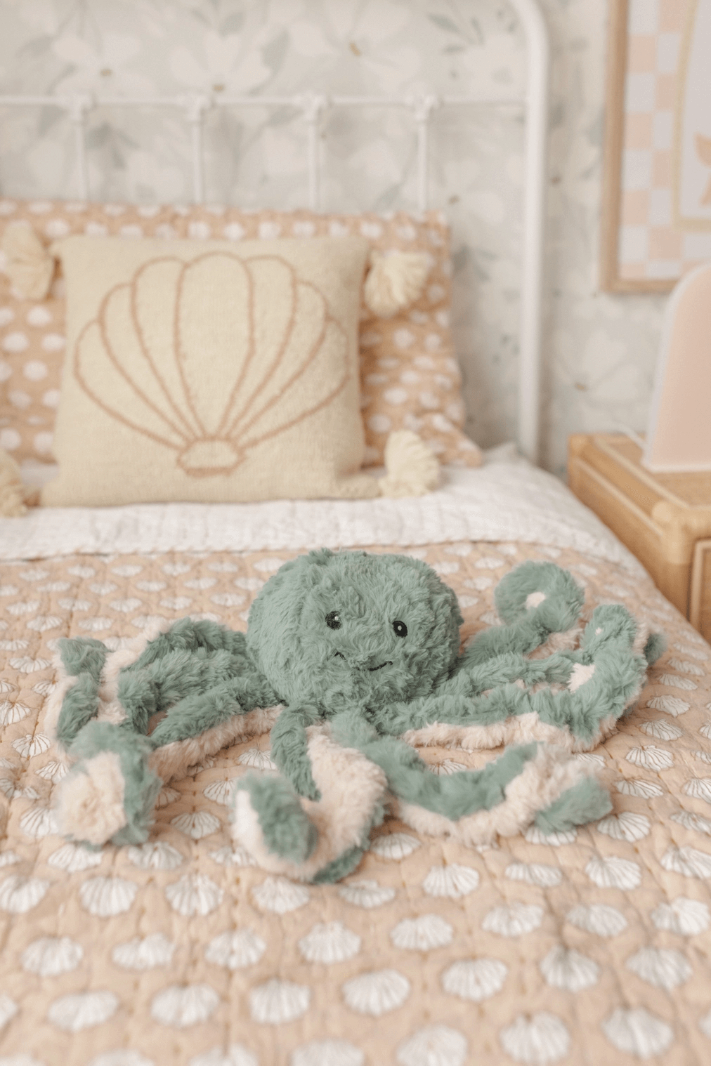 Ollie the Weighted Octopus