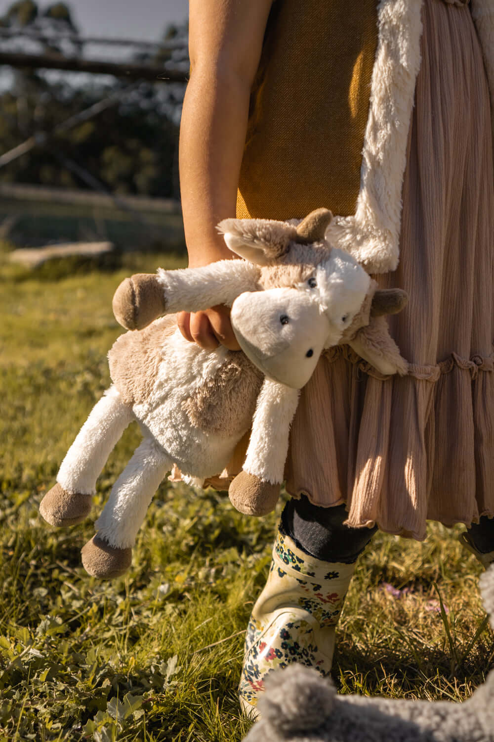 Clover Cow - Beige